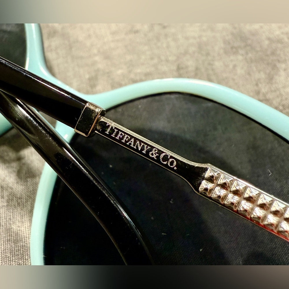 Sunglasses Tiffany & Co Medium USED